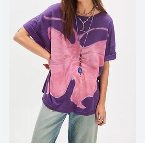 Free people / Ragabond Swan Gossip Painted Tee - Purple/Pink Combo